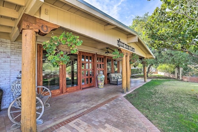 Tucson Home by Nature Preserve; Perfect for Hiking