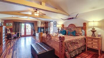 House (5 Bedrooms) | Interior