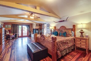 Interior - Home Near Sabino Canyon: Hot Tub & Swim Spa Access (Tucson)