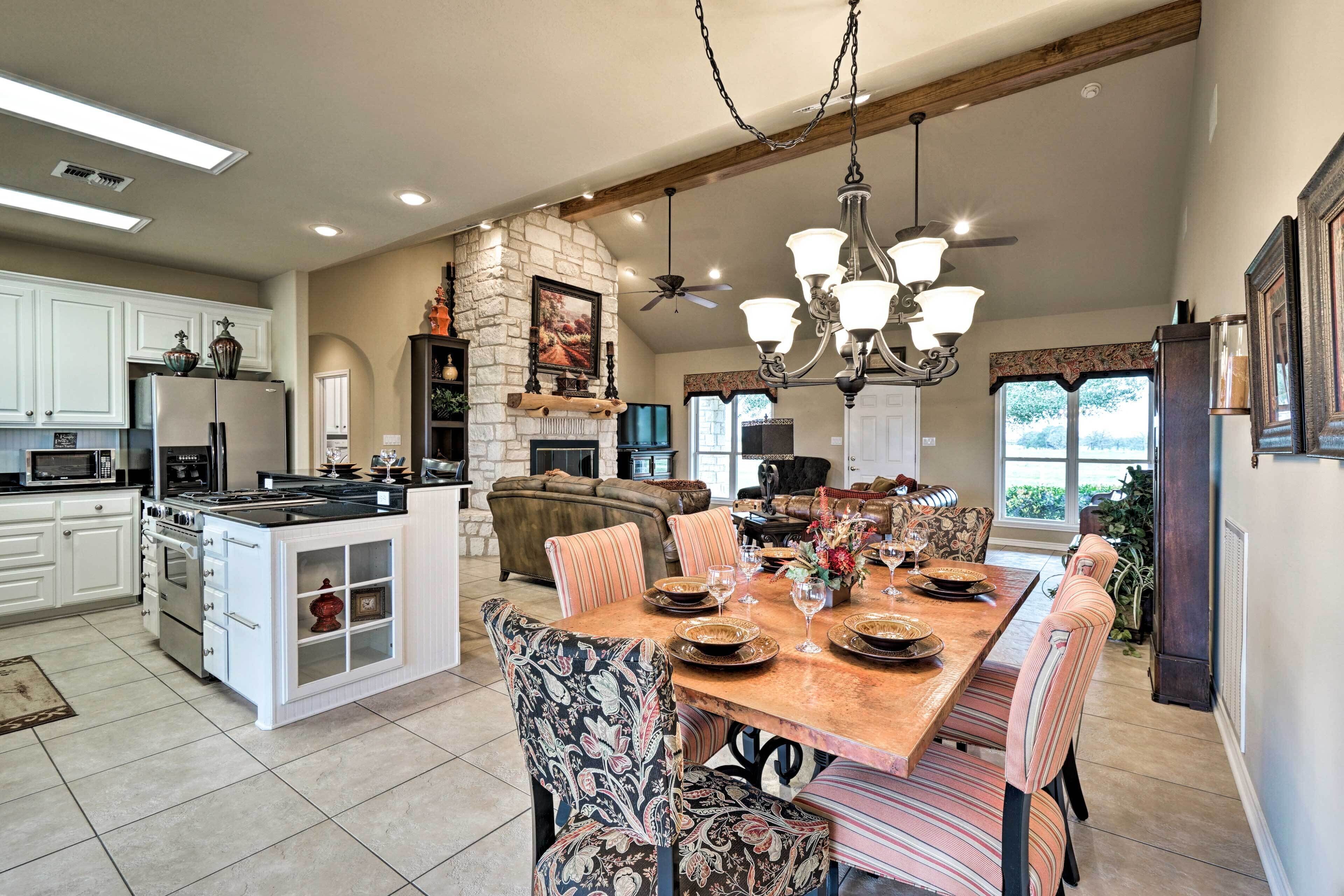 House (3 Bedrooms) | Interior