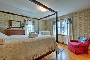 House (3 Bedrooms) | Interior - Quaint Elkton Home Near Shenandoah National Park! (Elkton)