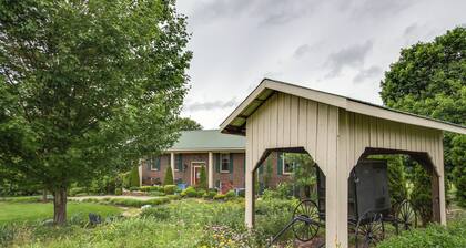 Large & Private Guest House Apt w/ Patio + Views!