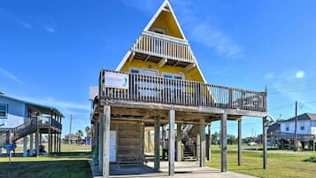 House (2 Bedrooms) | Front of property