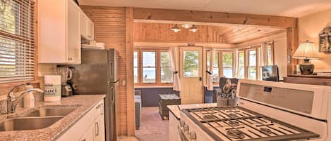 Cottage (2 Bedrooms) | Interior