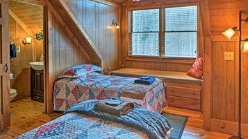 House (6 Bedrooms) | Interior