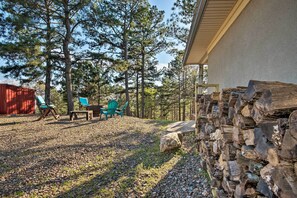Interior - Broken Bow Cottage w/ Deck, Hot Tub & Fire Pit! (Broken Bow)