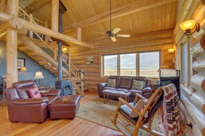 House (1 Bedroom) | Interior