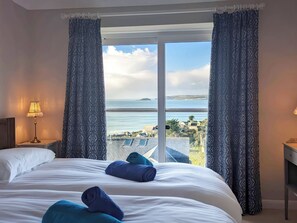 Cottage | 4 bedrooms, individually decorated, individually furnished, free WiFi - Looe Island View (Torpoint)