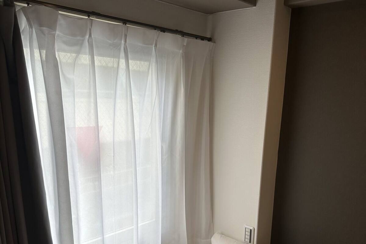 Soundproofing, WiFi (free), bed sheets