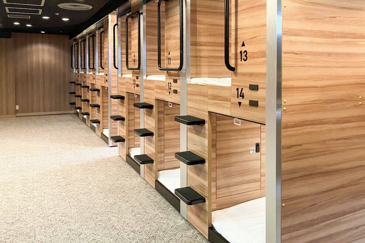 Cabin, Men only, Non Smoking | Soundproofing, WiFi (free), bed sheets