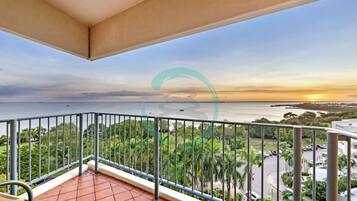 Premier Apartment | Balcony view