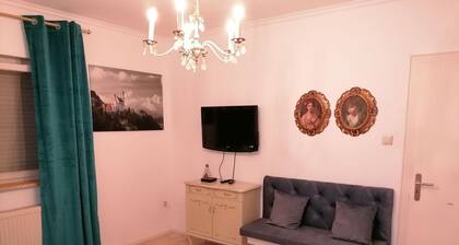 Ferienwohnung für max. 4 Personen, 77qm und Terrasse