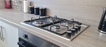 immaculate 3-Bedrooms Dundee Apartment