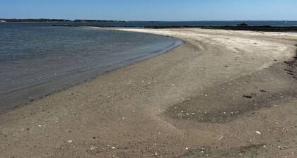 Cozy cottage close to beach