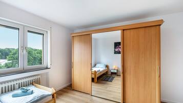 3 Schlafzimmer, Bügeleisen/Bügelbrett, kostenloses WLAN, Bettwäsche