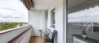 Apartment 'Bruchköbel 2 auch Für Monteure' with Balcony and Wi-Fi