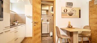 Apartment 'Am Riedlewald' with shared garden and Wi-Fi
