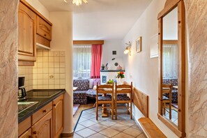 Interior - Apartment "Enzian 1" with Mountain View, Private Terrace & Wi-Fi (Leutasch)