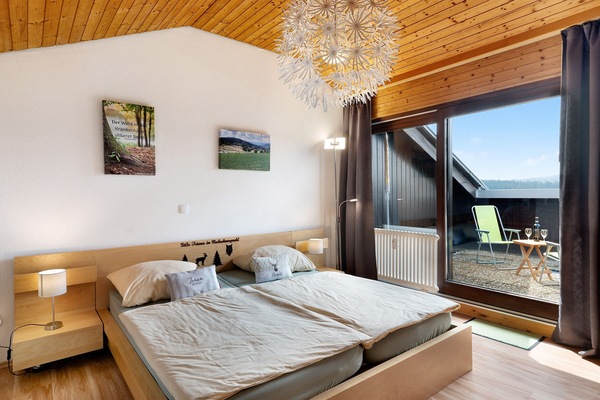 1 slaapkamer, een strijkplank/strijkijzer, gratis wifi, beddengoed