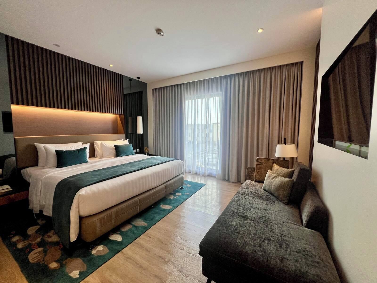 Seda Suite | Premium bedding, minibar, in-room safe, individually decorated