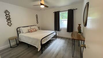 3 chambres, bureau, fer et planche Ă repasser, Wi-Fi gratuit