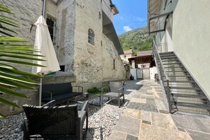 Property grounds - Serenata 6, Cavigliano, Centovalli, Switzerland (Cavigliano, Centovalli)