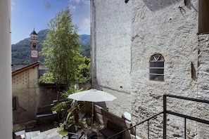 Property grounds - Serenata 3, Cavigliano, Centovalli, Switzerland (Cavigliano, Centovalli)