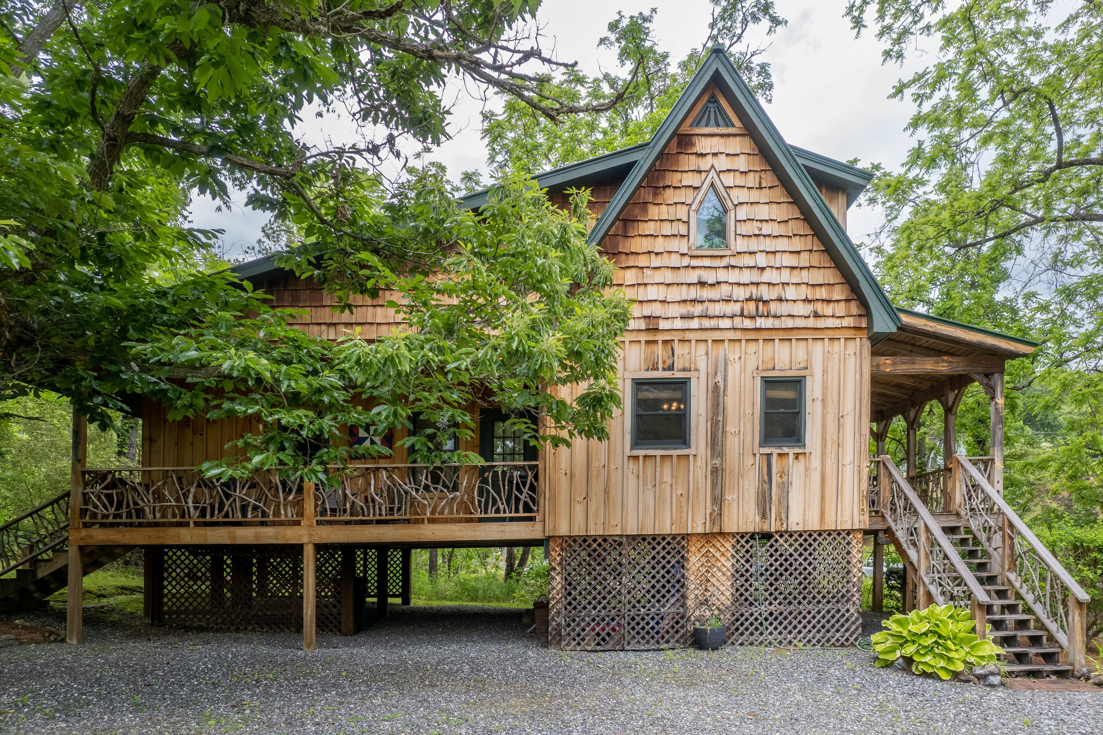 Riverfront home in Dillsboro with water access, 2 decks, streaming, grill & W/D