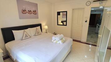 1 bedroom, in-room safe, iron/ironing board, travel crib