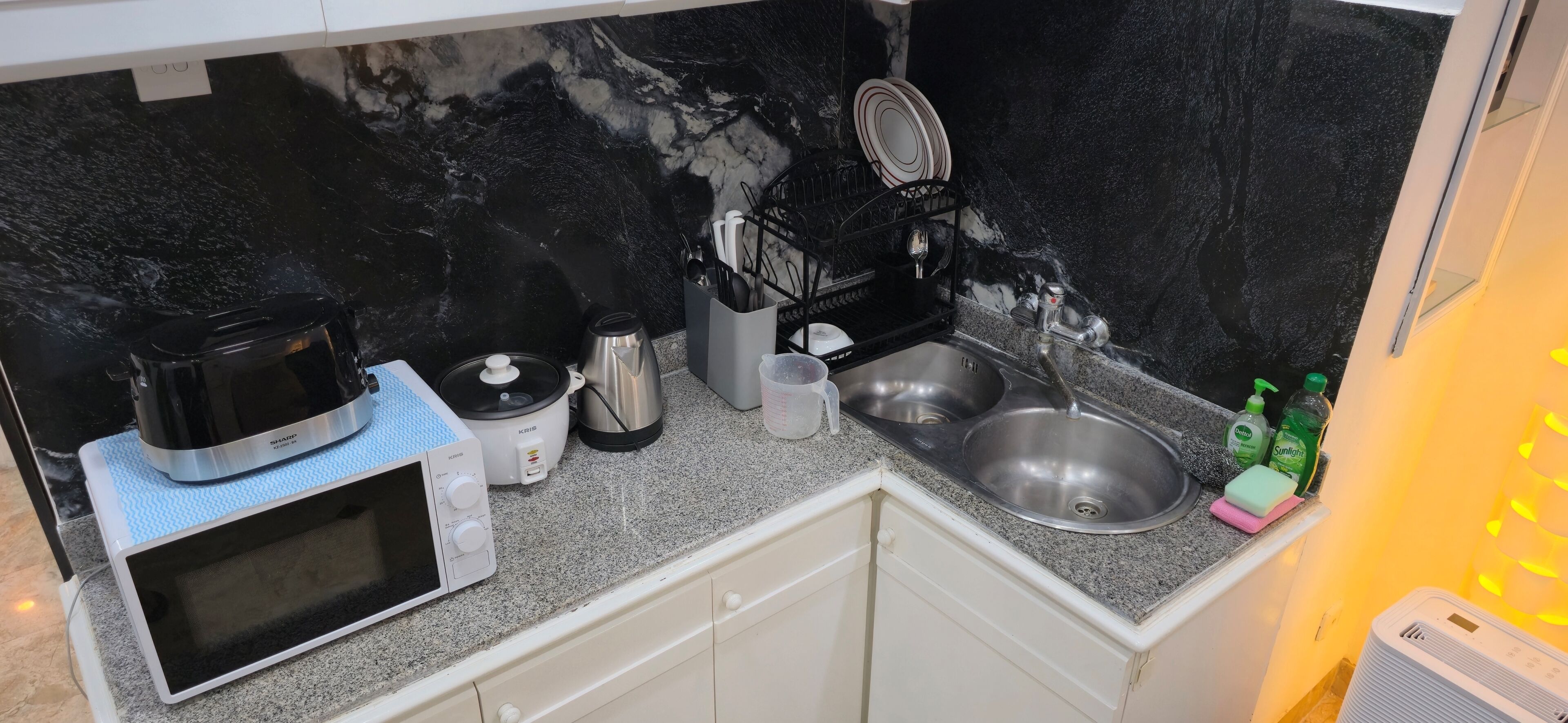 Fridge, microwave, stovetop, electric kettle