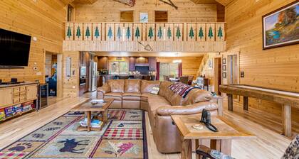 Lakefront home with game rooms, dock, kayaks, private beach, fireplace, firepit