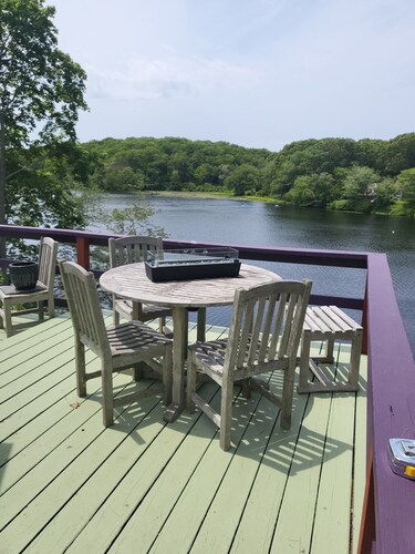 Lakeside Bliss