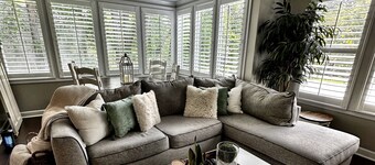 Luxurious and Cozy Midtown Home Near Fort Moore and Uptown