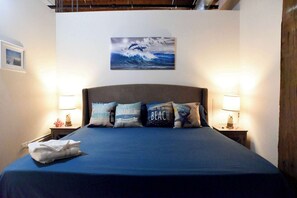 2 dormitoris, escriptori i planxa i posts de planxar 