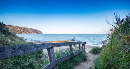 White Sands, Swanage | Dog friendly Accommodation