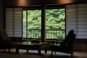 Renewal Main Building | Wifi gratis y ropa de cama