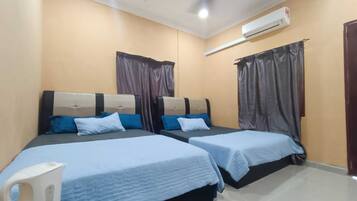 Family Room, 2 Katil Kelamin (Double) | Pemandangan dari bilik
