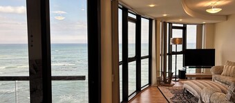 Oppulent Apartment on the Beach