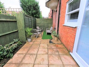 Comfort Apartment | Terrace/patio - Harwoods Road Watford Apartments (Watford)