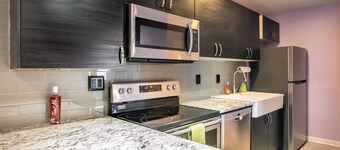 Comfortable condo in the heart of Huntsville. 

