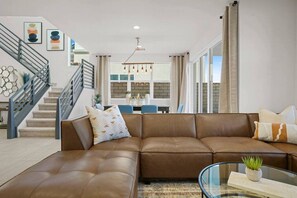 Smart-TV, Videospiele, Tischfußball, Stereoanlage