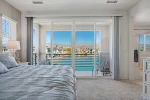 4 Schlafzimmer, Bügeleisen/Bügelbrett, Reisekinderbett, kostenloses WLAN