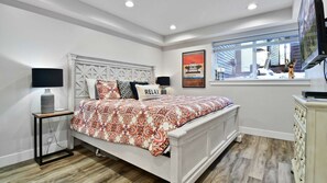 4 habitaciones, tabla de planchar con plancha y cuna de viaje