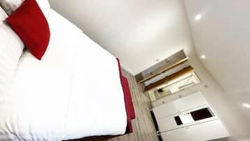 2 bedrooms, desk, soundproofing, iron/ironing board