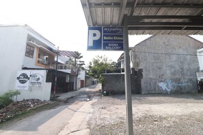 Free self parking