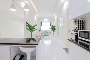 Dining room - Rumah Teteh - Seturan (Depok)