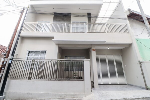 Exterior - Rumah Teteh - Seturan (Depok)