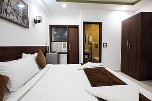 Deluxe-rum | Skrivbord, strykjärn/strykbräda, extrasängar och gratis wi-fi