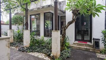 Bagian depan properti