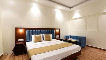 Deluxe-dobbeltværelse | Skrivebord, gratis Wi-Fi, sengetøj